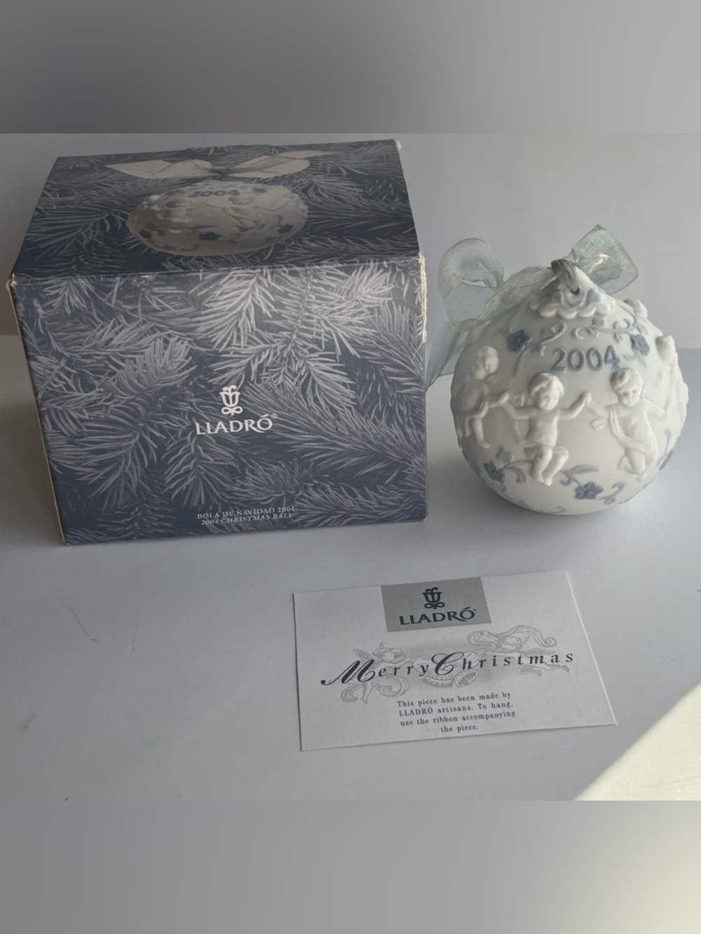 Lladro 2004 Annual Christmas Ball Ornament Cherubs Porcelain in Box Retired